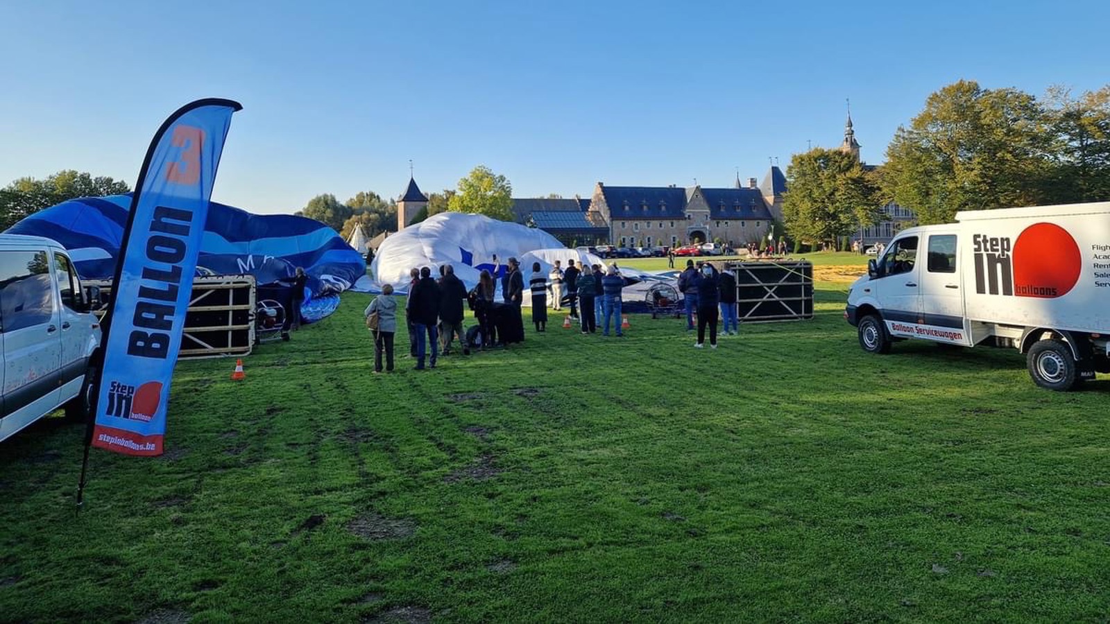 Luchtballons maken zich klaar voor een ballonvaart Mechelen